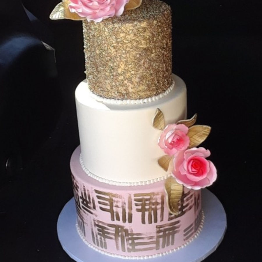 Celebration cake detail by Fancy Cake Bakery